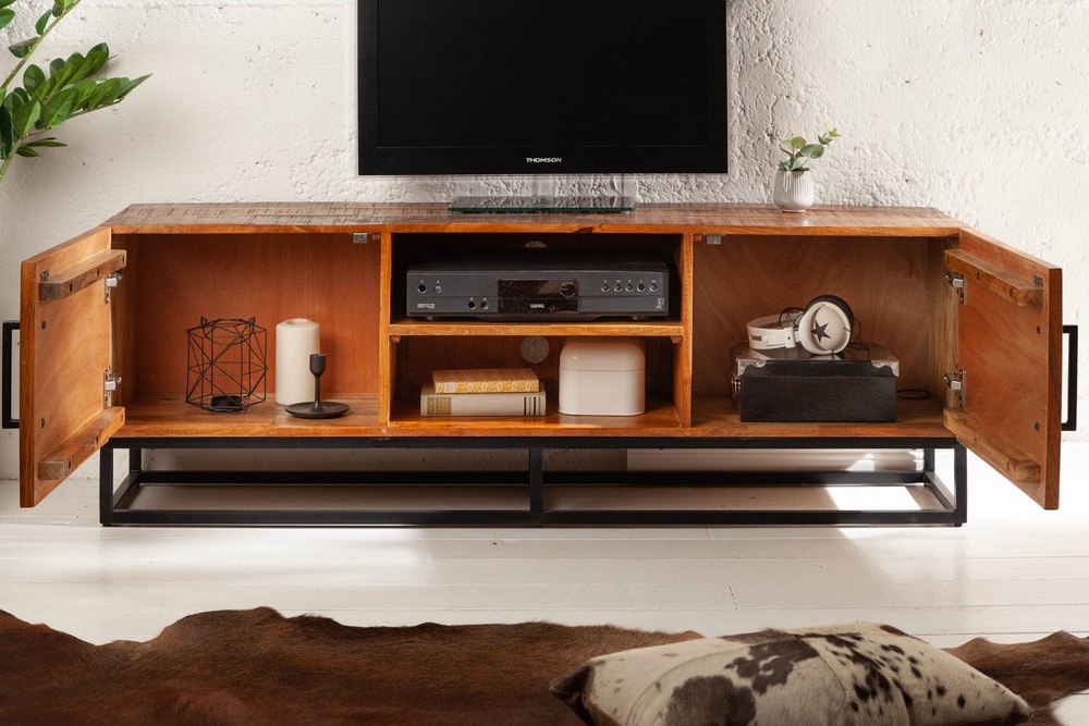 Designový TV stolek Yadira 145 cm hnědé mango